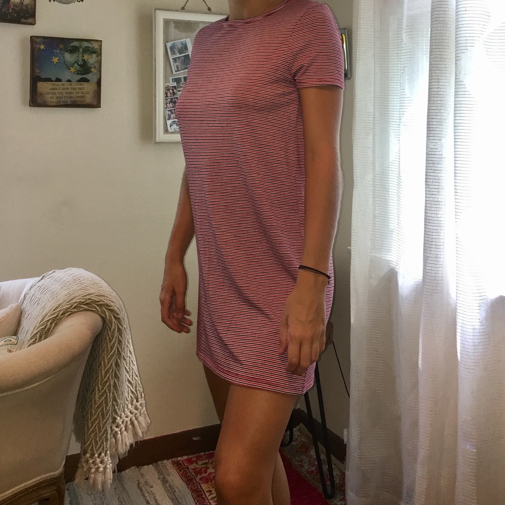 RED AND BLACK STRIPED TSHIRT STYLE DRESS!